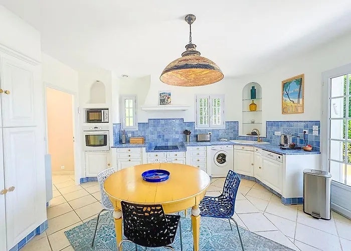 Villa Villa di prestigio - climatizzazione - vista mare panoramica - 8 persone